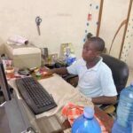 Douala 3e – 500 stagiaires dans la boue : la leçon de citoyenneté qui fait honte aux paresseux